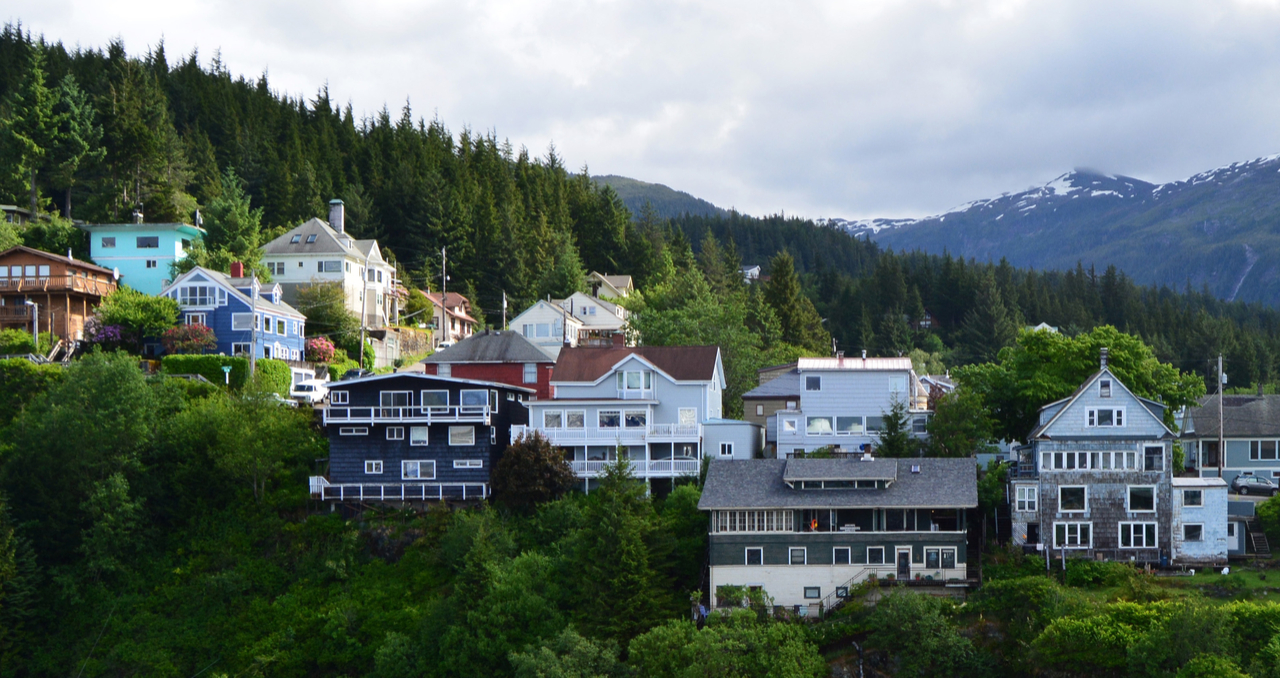 Requisitos de divulgación para vender bienes raíces en Alaska