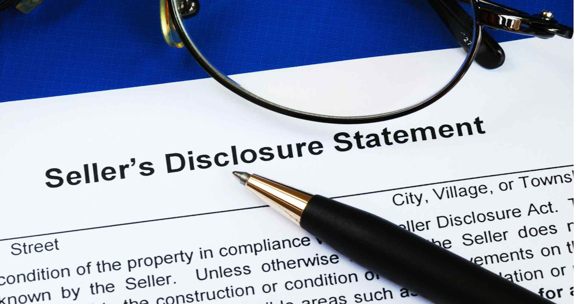 What Does & Doesn't Have to Be Disclosed When You Sell a House