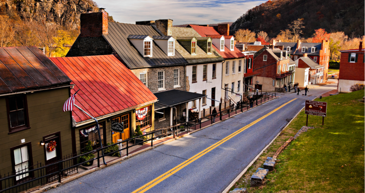 Haga clic aquí para conocer las cinco comunidades principales de West Virginia para invertir en bienes raíces donde puede obtener un gran retorno de la inversión.