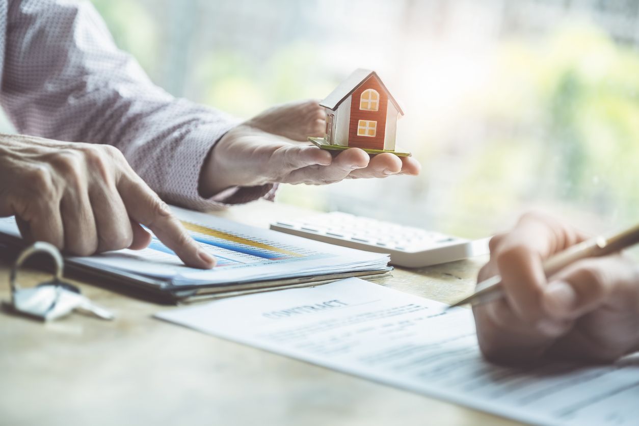 How the Fed Funds Rate Affects Home Buyers and Sellers