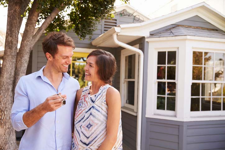 Buy a New Home Before Selling Your Current Home