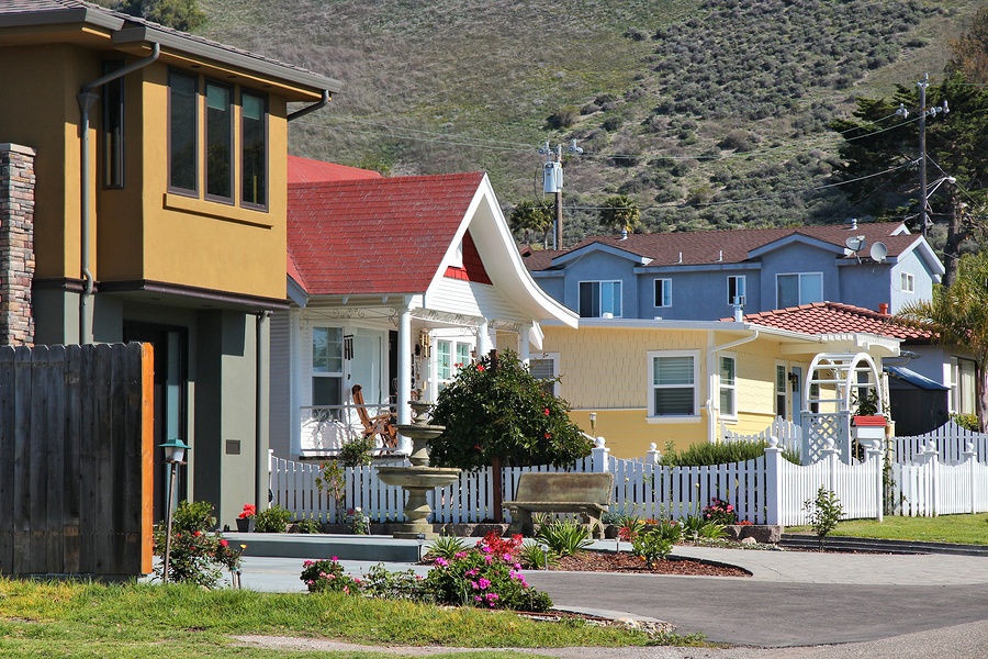 California-real-estate-neighborhood