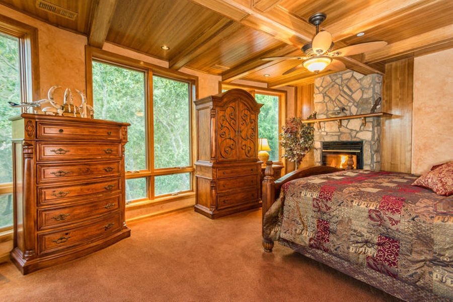 Bedroom3570