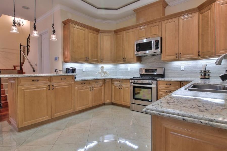 Burbank_kitchen