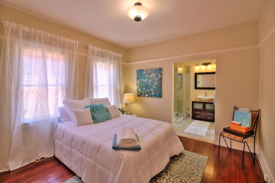 5332-Bedroom