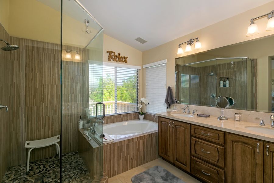 3659-Bathroom