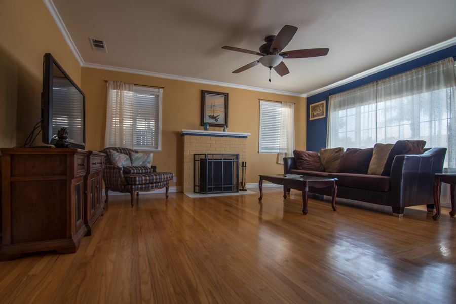 Livermore_3814_living