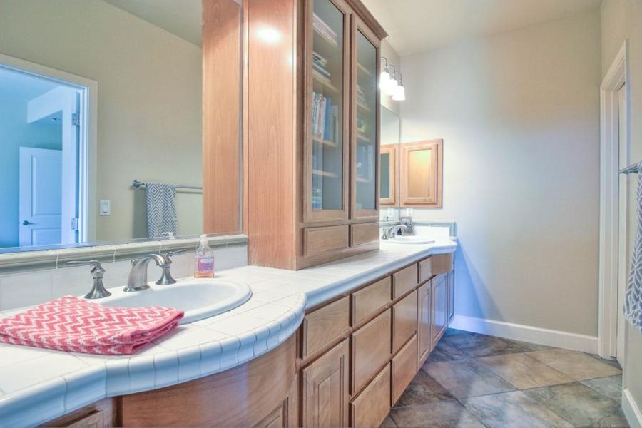 Bathroom-487