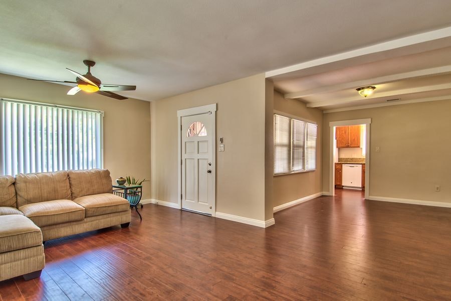 SanBernadino_living