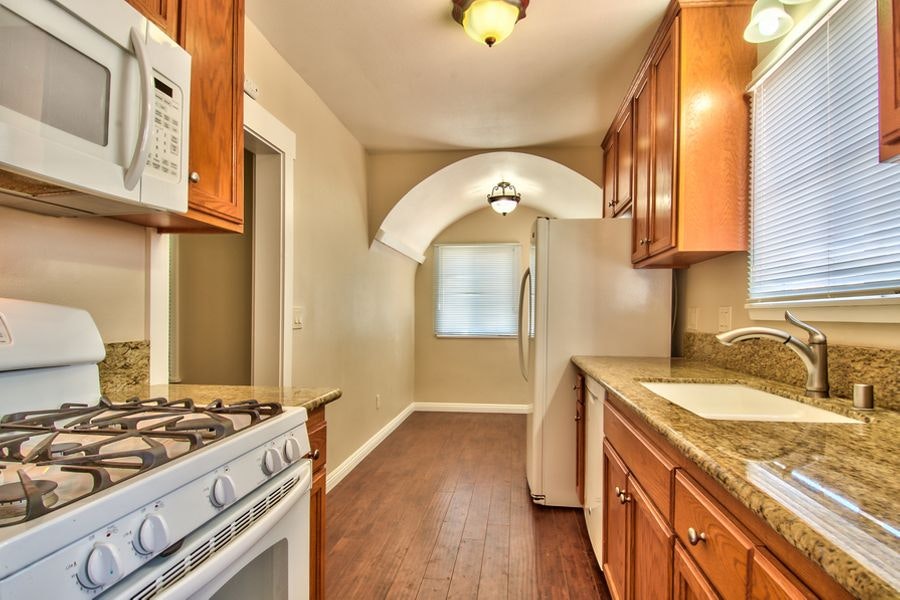 SanBernadino_kitchen