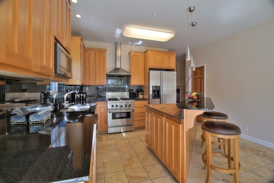 Redwood_kitchen