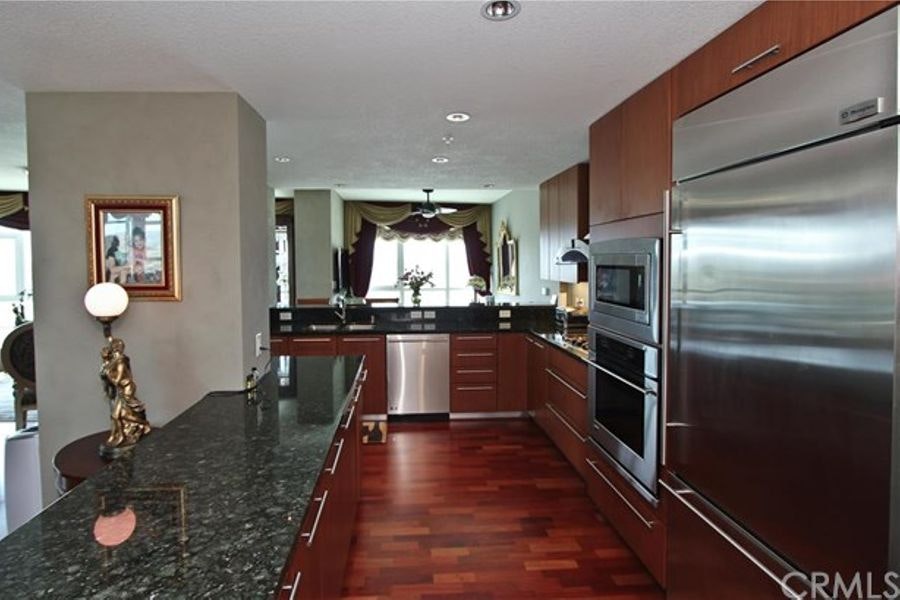 Irvine_kitchen
